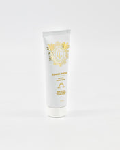 Load image into Gallery viewer, White Cracker with Hand Cream
