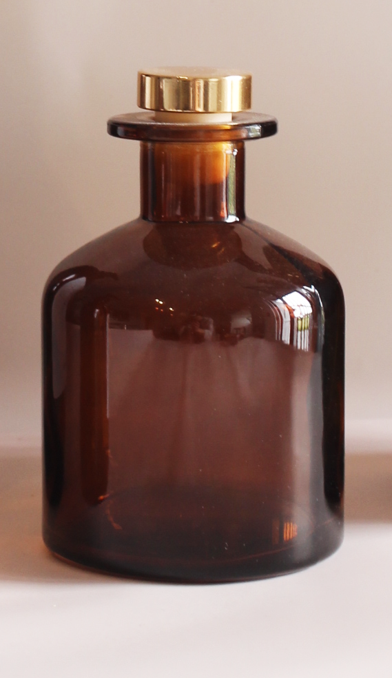 Reed Diffuser and Gold Cap – King's Pride Hospitality and Procurement